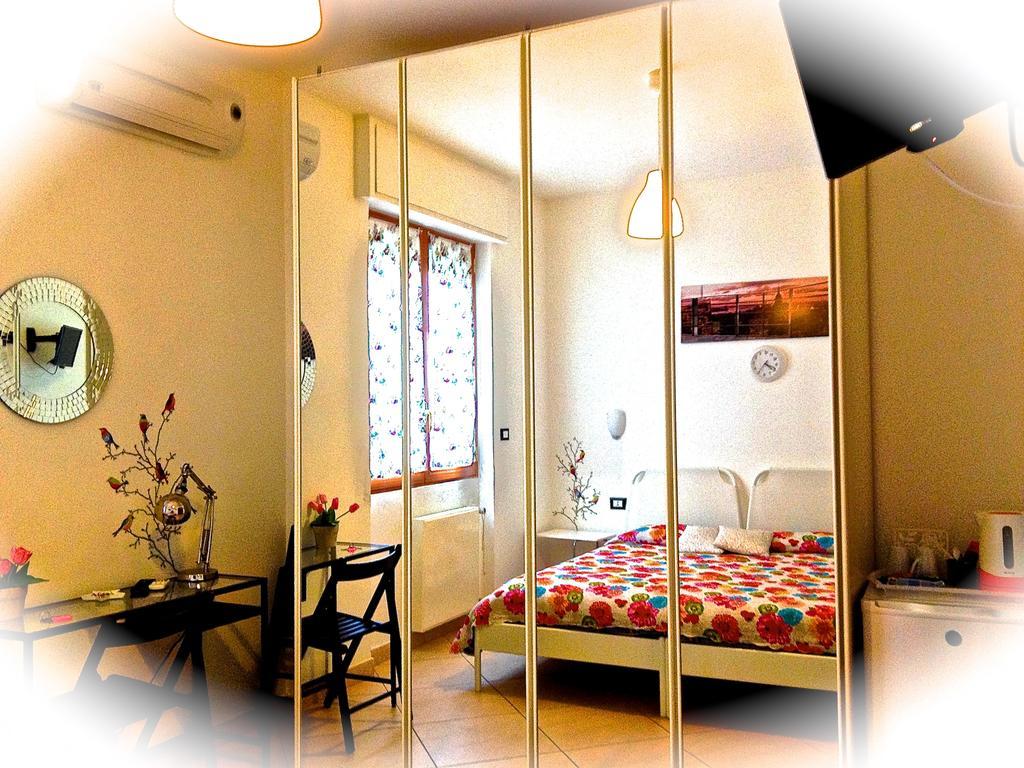 Top Suit Centro - Guest House Brugherio Kültér fotó