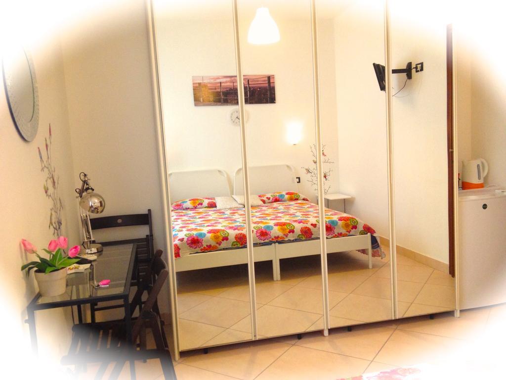Top Suit Centro - Guest House Brugherio Kültér fotó